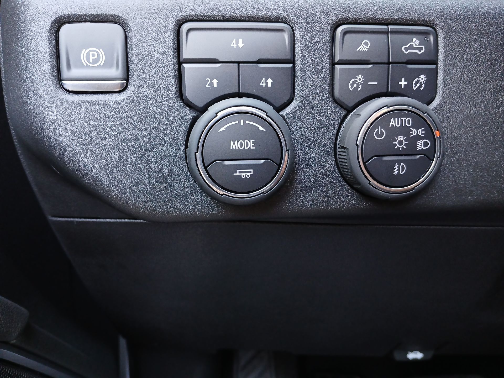 2025 Chevrolet Silverado 2500HD LT photo 17