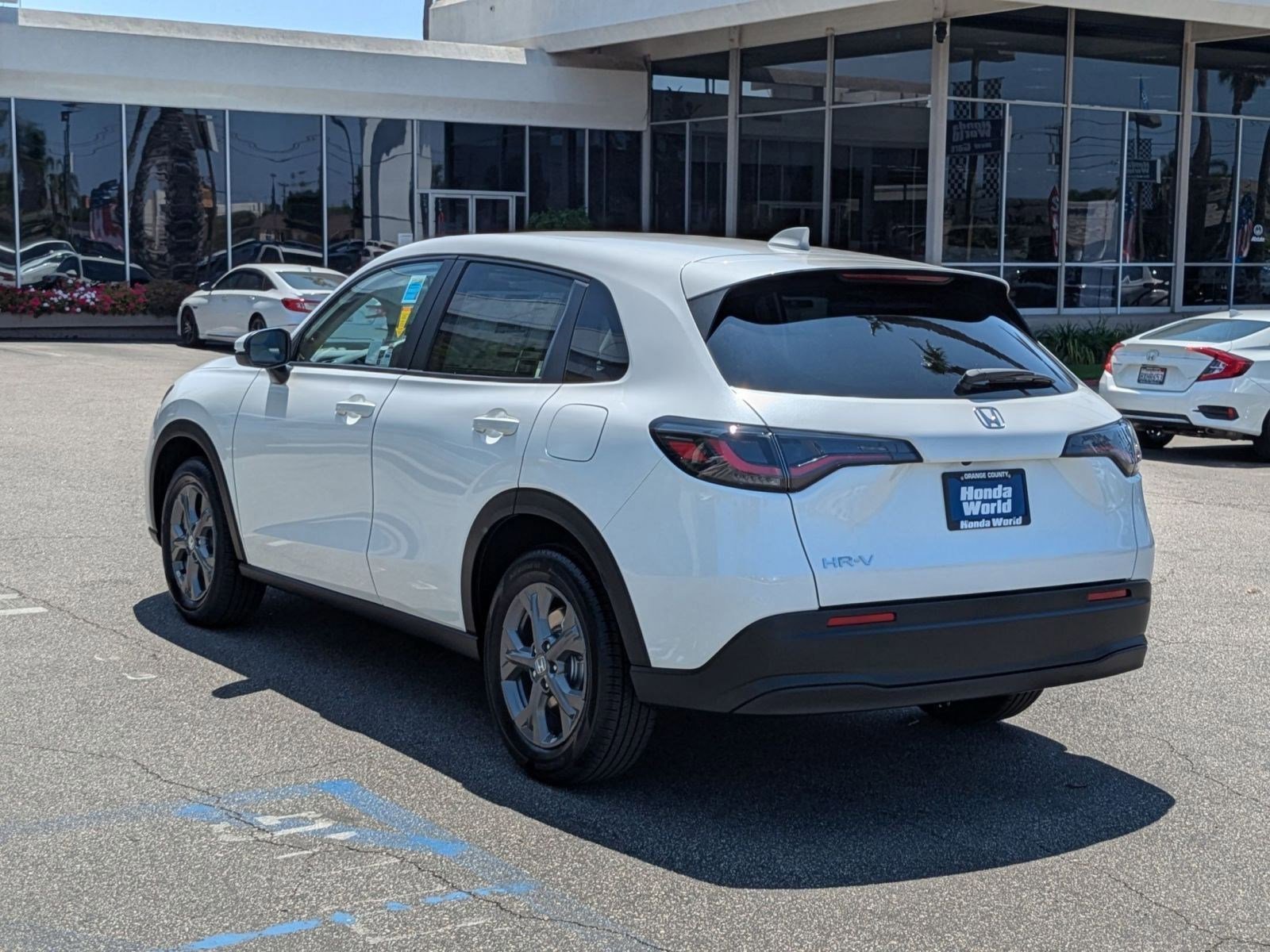 2026 Honda HR-V LX photo 5