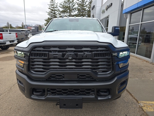 2026 Ram 3500 Tradesman photo 2