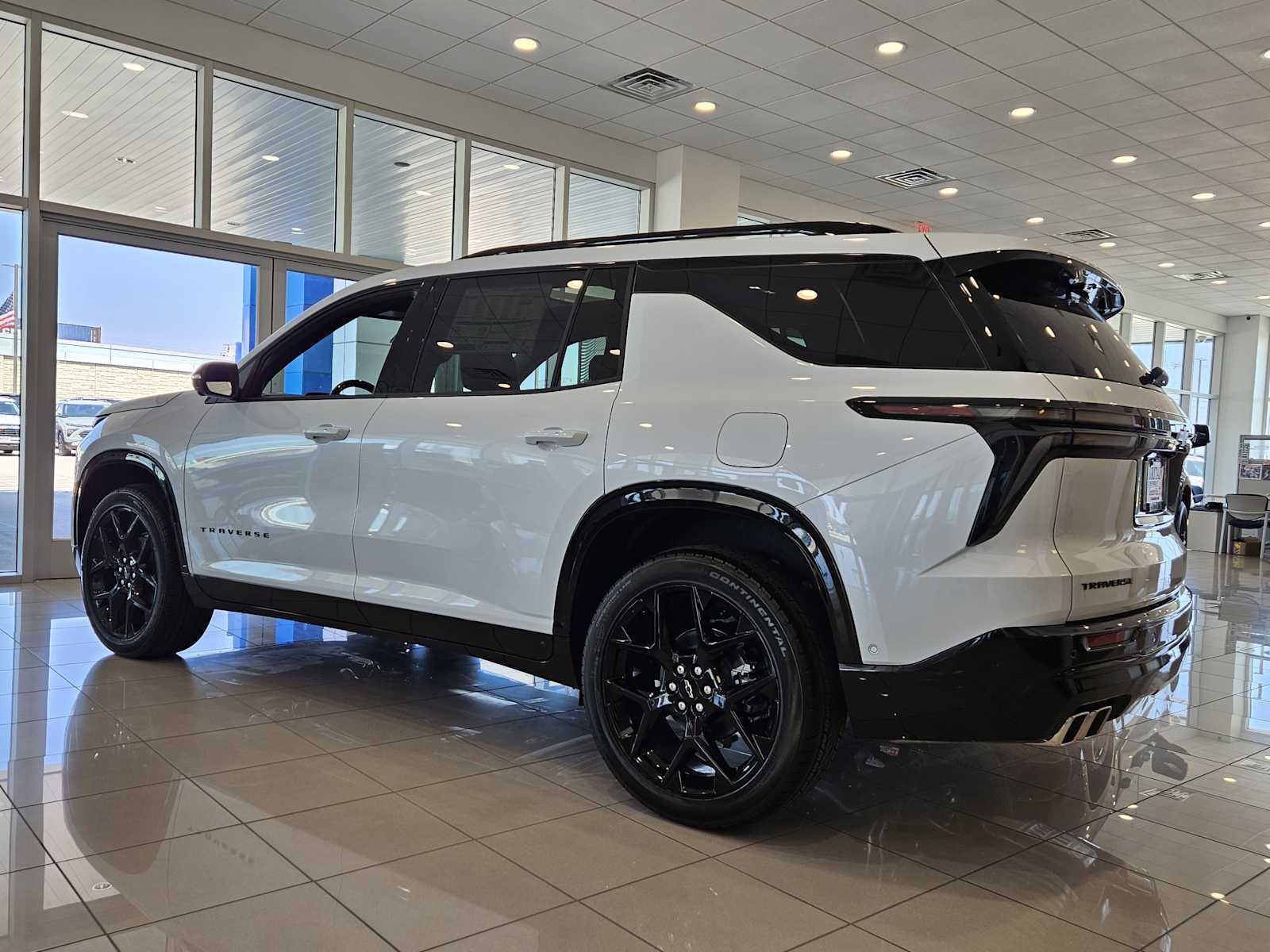 2026 Chevrolet Traverse RS photo 3