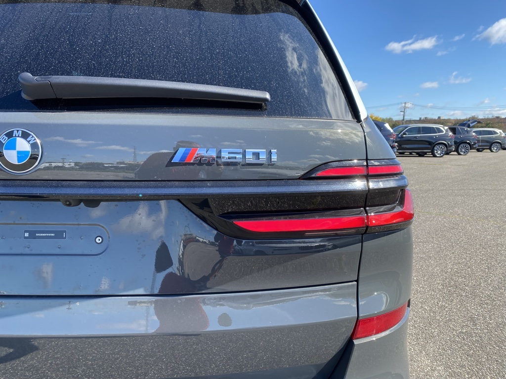 2026 Bmw X7 M60i photo 2