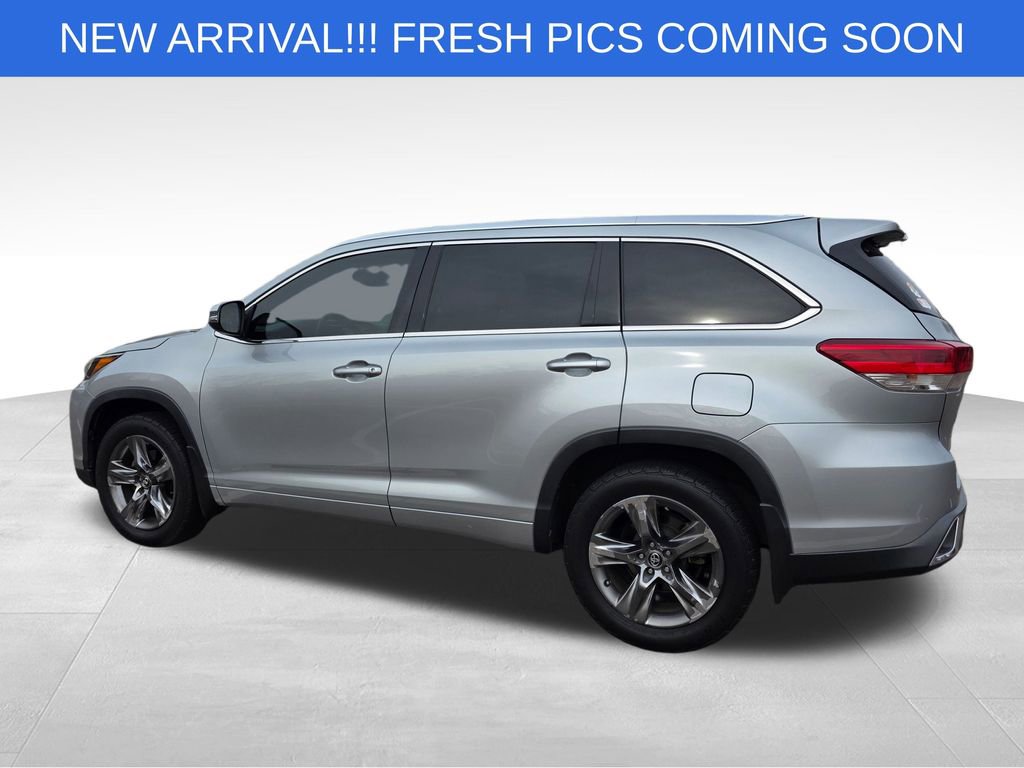 2018 Toyota Highlander Limited Platinum photo 4