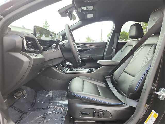 2024 Buick Envista ST photo 16