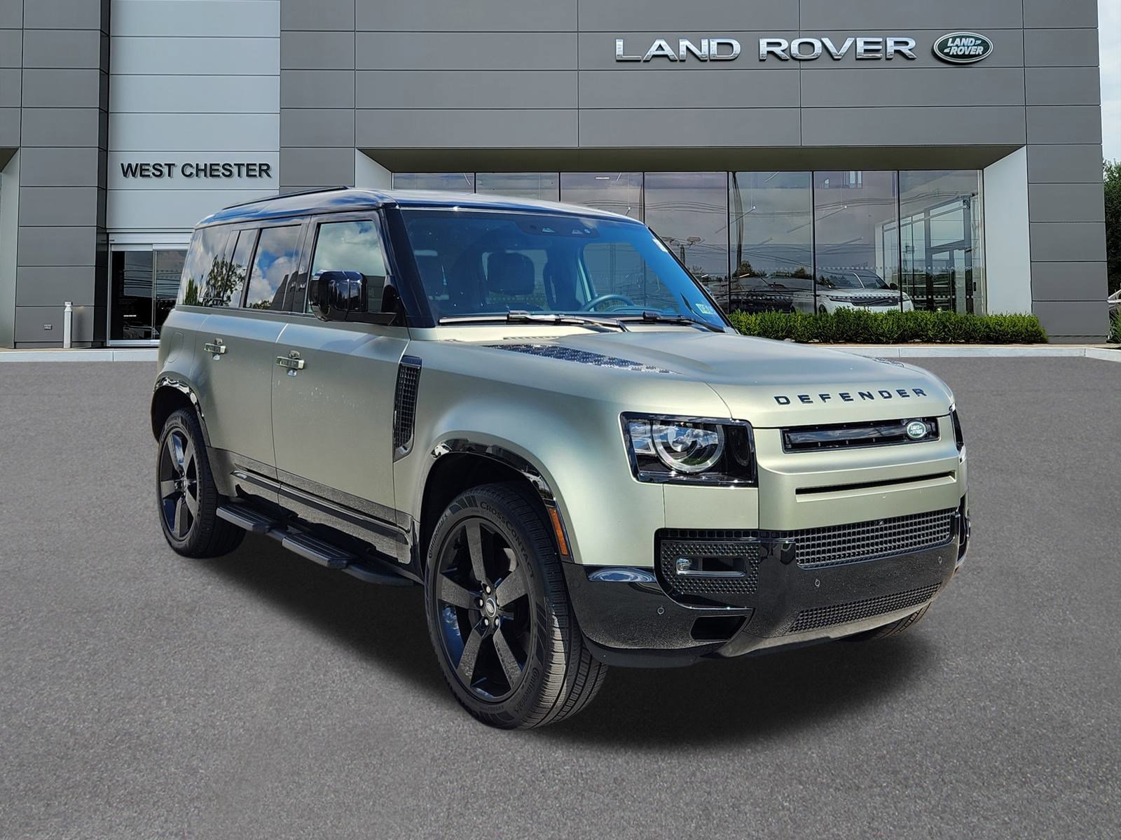 2025 Land Rover Defender 110 X-Dynamic SE photo 2