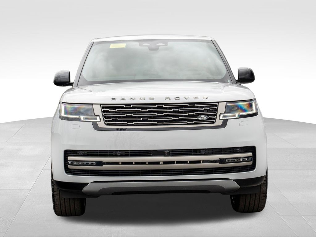 2025 Land Rover Range Rover SE photo 2