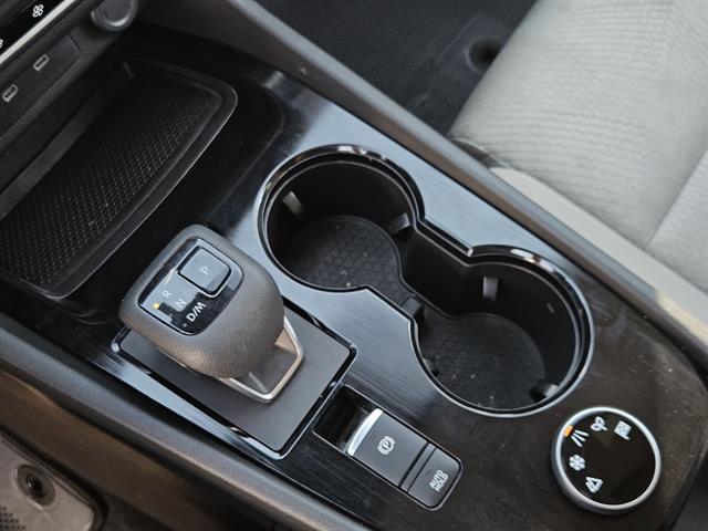 2024 Nissan Rogue SV photo 14