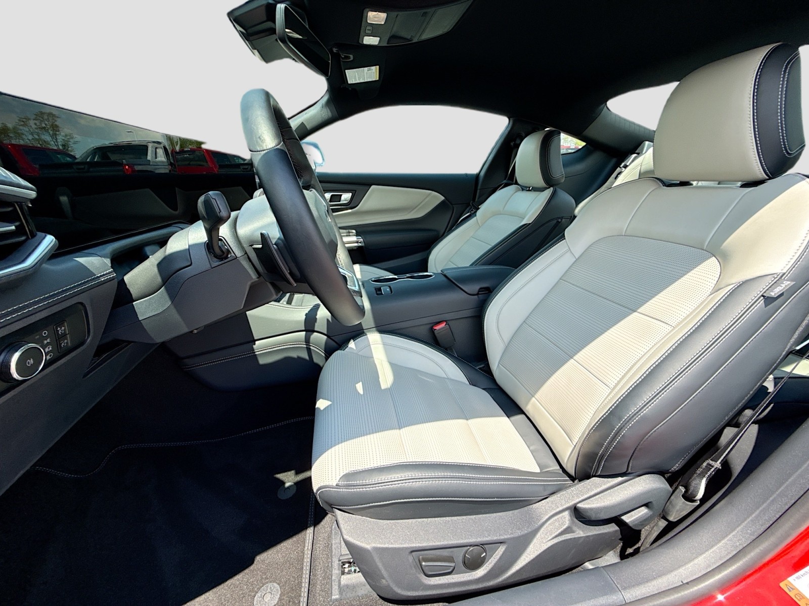 2024 Ford Mustang GT Premium photo 19