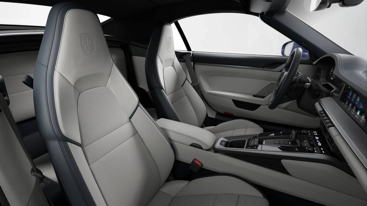 2026 Porsche 911 T photo 10