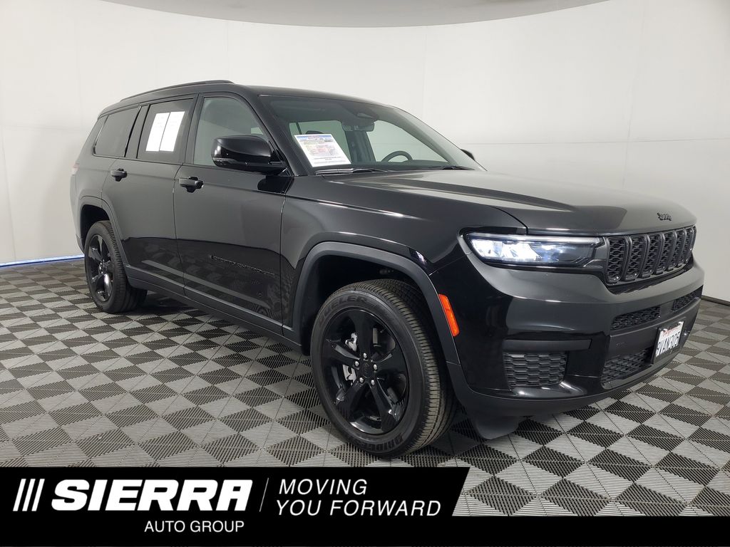 2025 Jeep Grand Cherokee L Altitude's photo