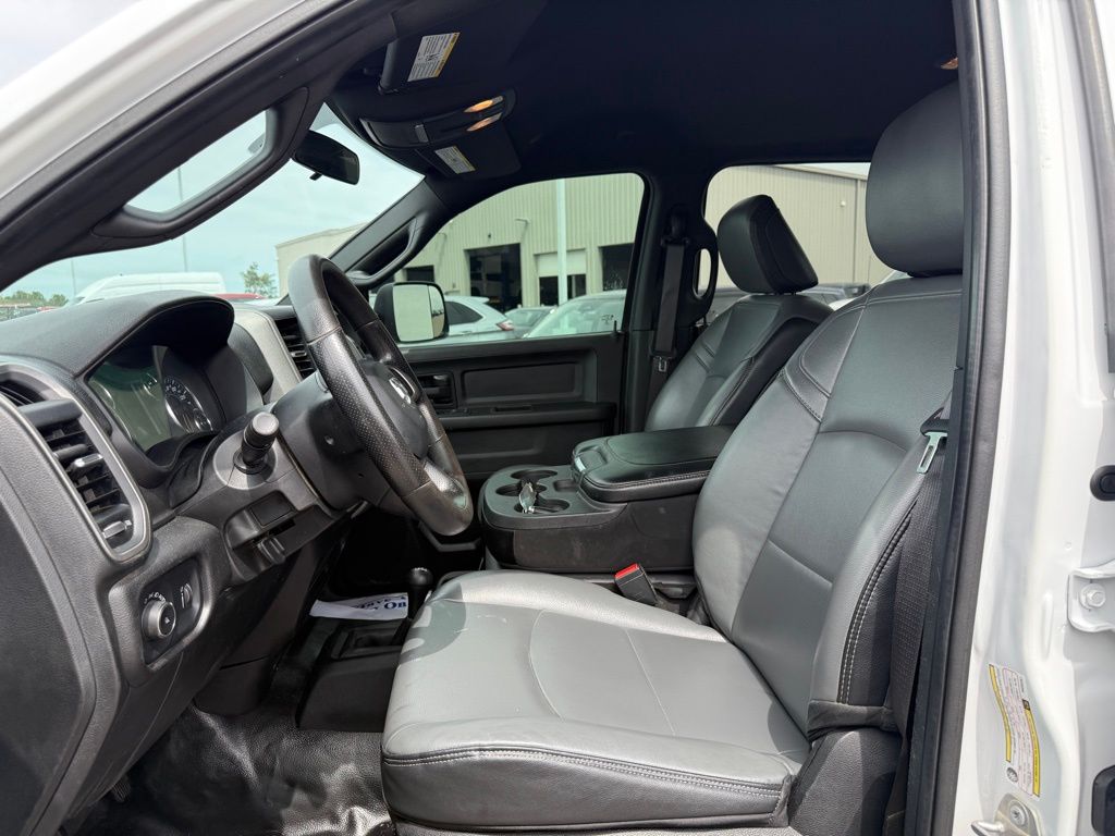 2022 Ram 2500 Tradesman photo 4