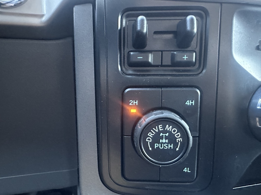 2023 Ford F-150 XLT photo 10