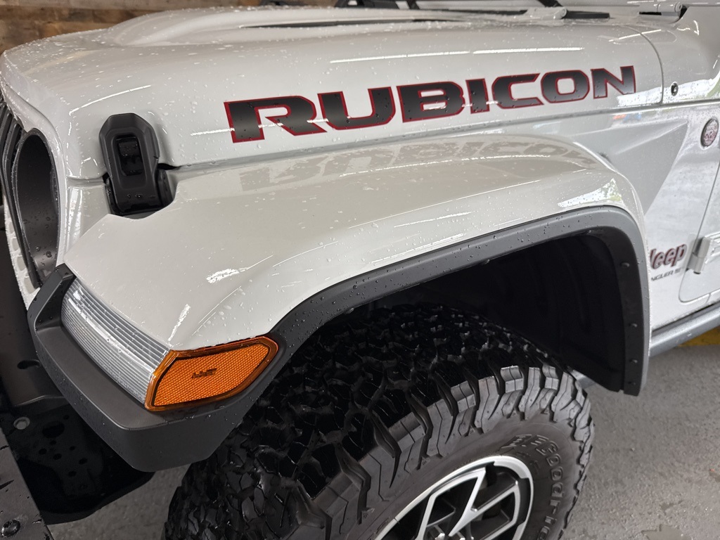 2024 Jeep Wrangler Rubicon X photo 2