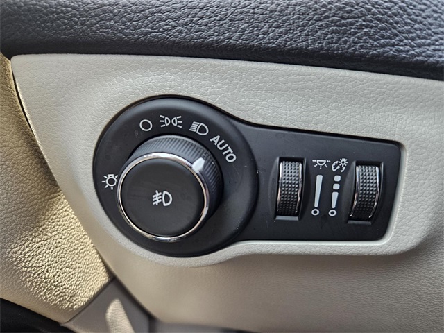 2020 Jeep Compass Latitude photo 17