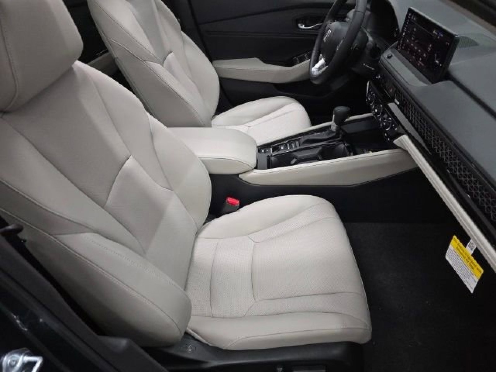 2025 Honda Accord Hybrid Touring photo 21