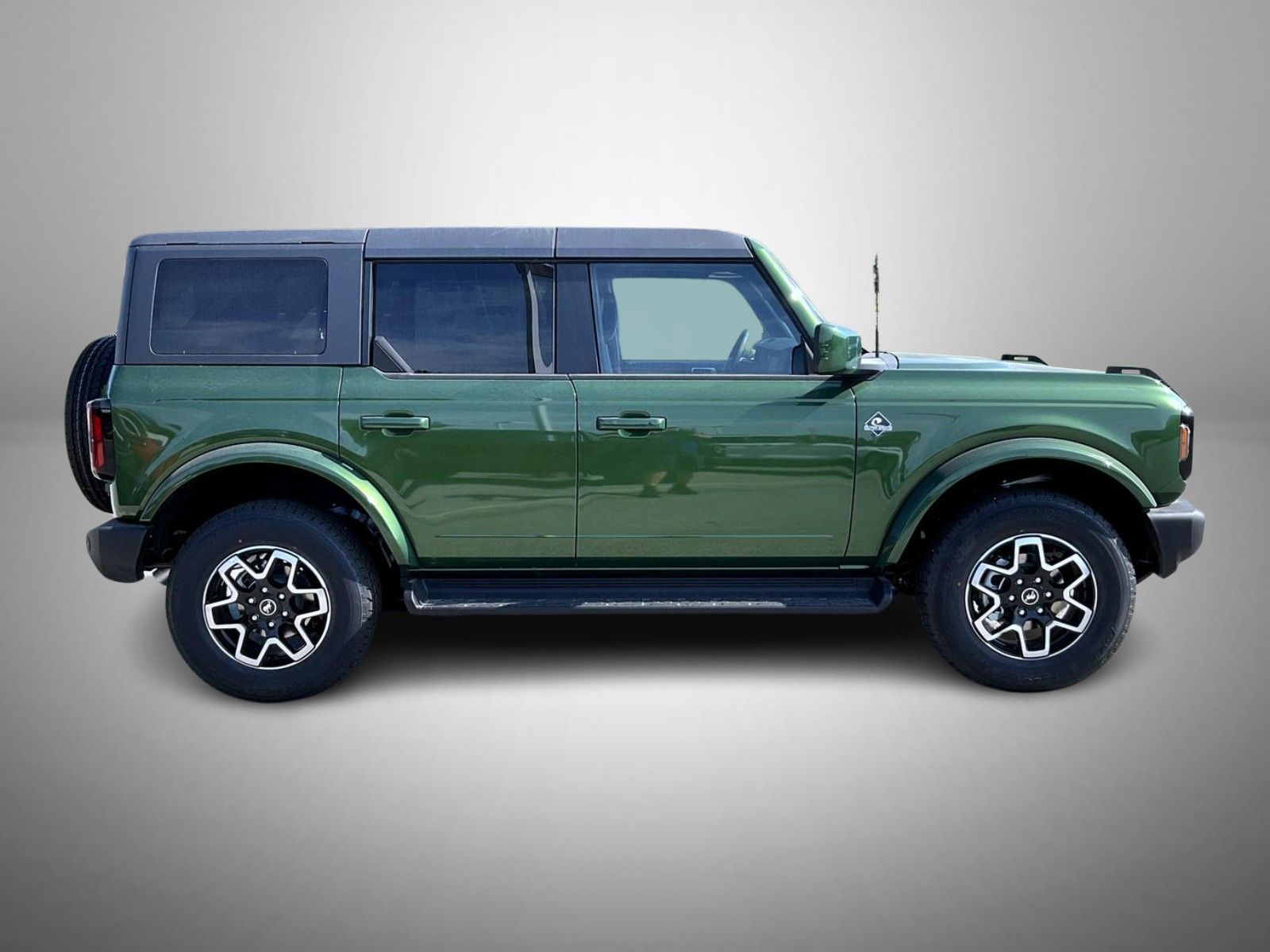 2025 Ford Bronco Outer Banks photo 4