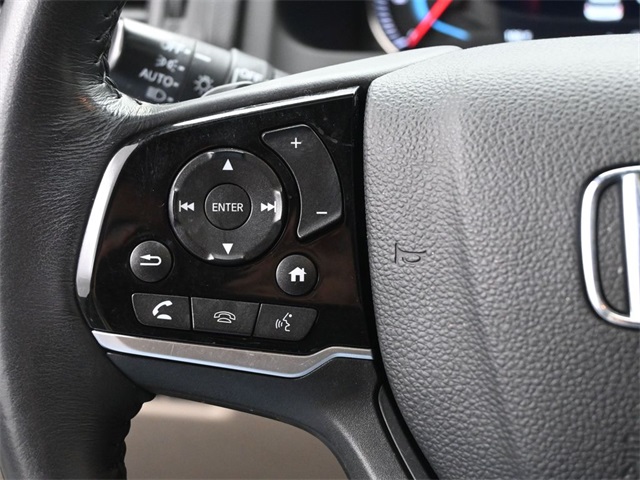 2019 Honda Pilot Touring photo 2