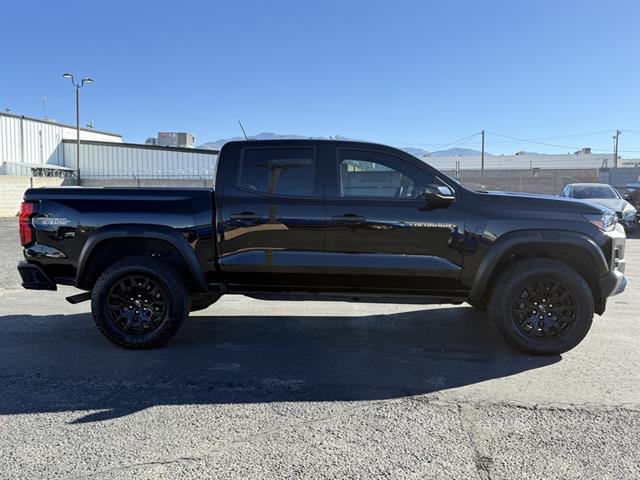 2024 Chevrolet Colorado Trail Boss photo 4