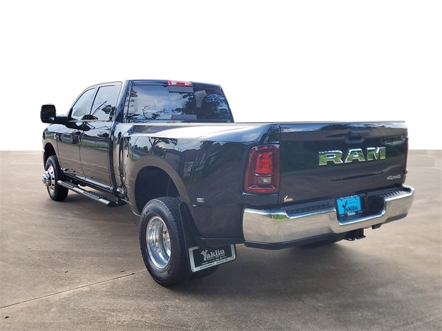 2026 Ram 3500 Tradesman photo 3