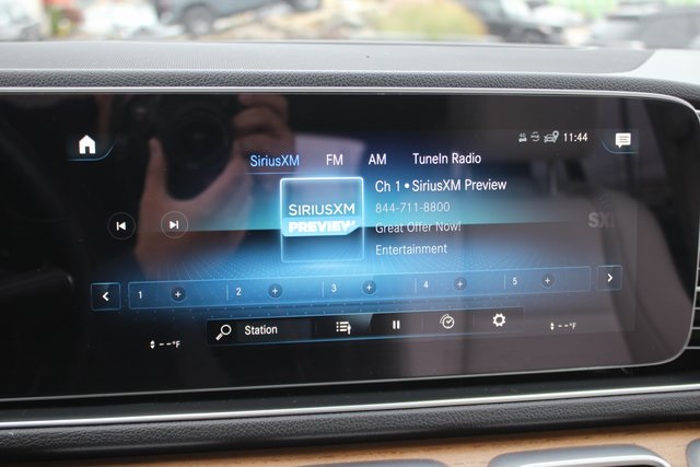 2022 Mercedes Benz GLE 350 4MATIC photo 4