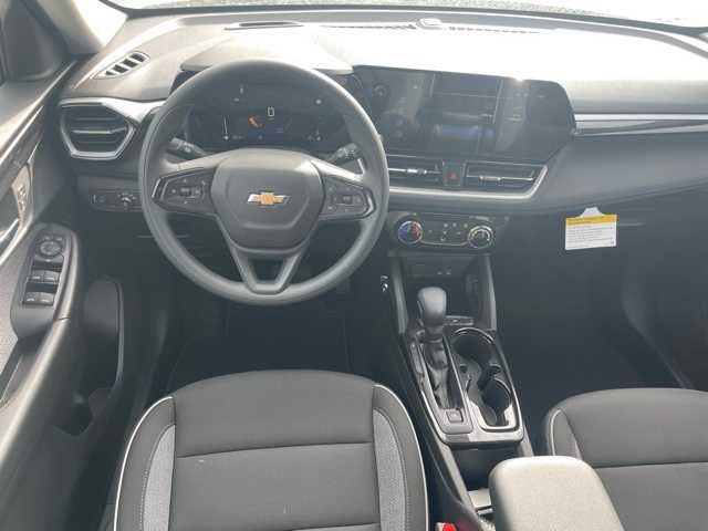 2025 Chevrolet Trailblazer LT photo 32