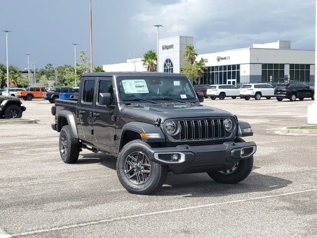 New 2025 Jeep Gladiator Sport S 4x4 Crew Cab