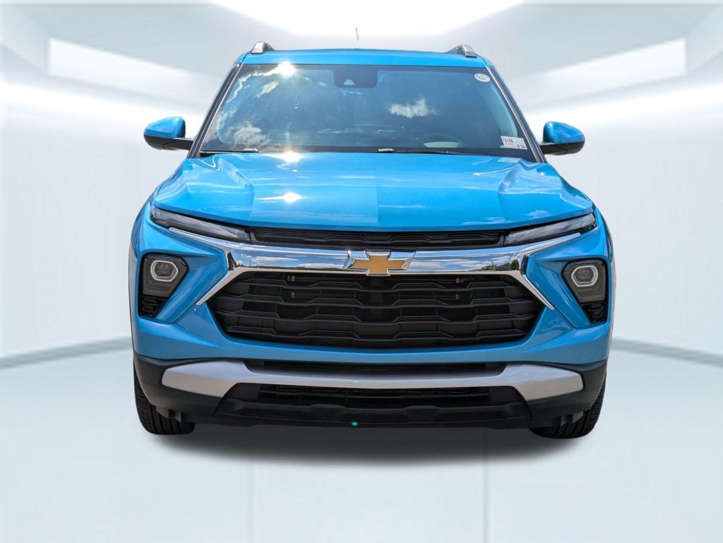 2025 Chevrolet Trailblazer LT photo 8