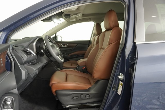 2025 Subaru Ascent Touring photo 8