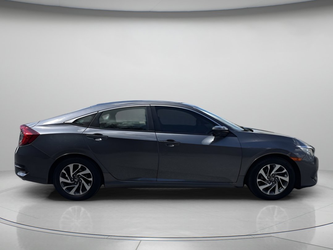 2017 Honda Civic EX photo 2