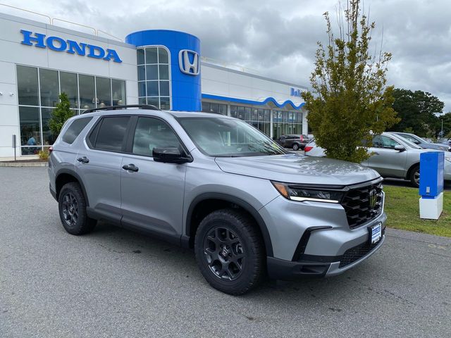 2025 Honda Pilot TrailSport's photo