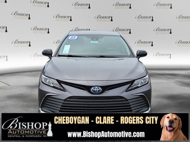 2022 Toyota Camry Hybrid LE photo 4