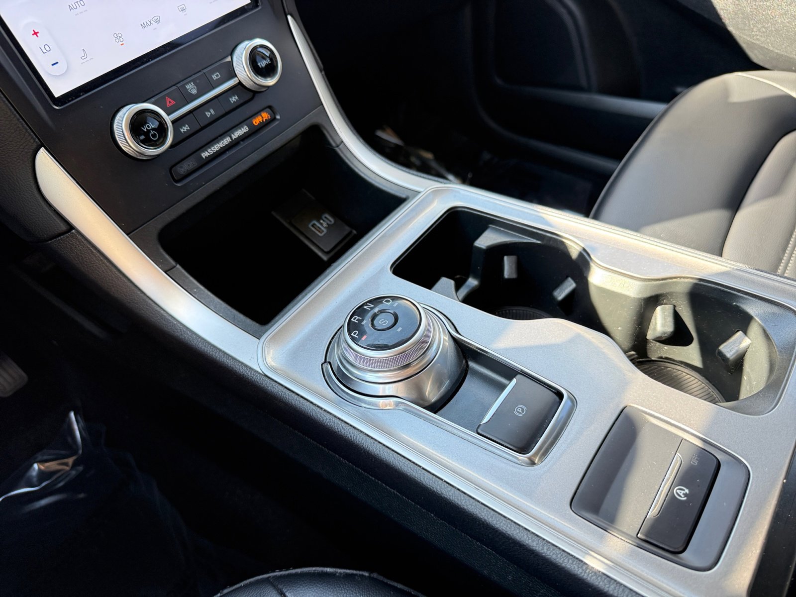 2024 Ford Edge SEL photo 13