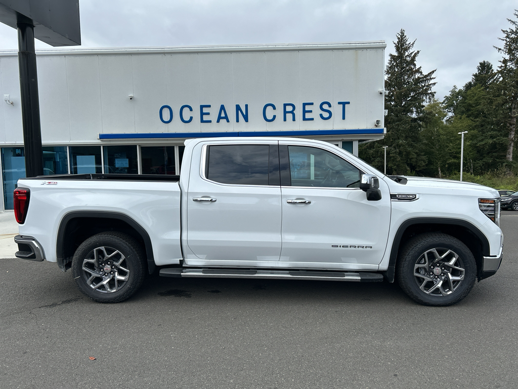 2025 GMC Sierra 1500 SLT's photo