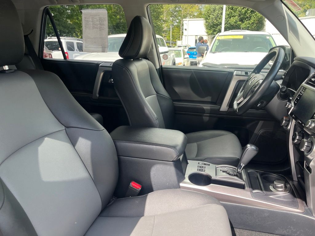 2024 Toyota 4Runner SR5 Premium photo 28