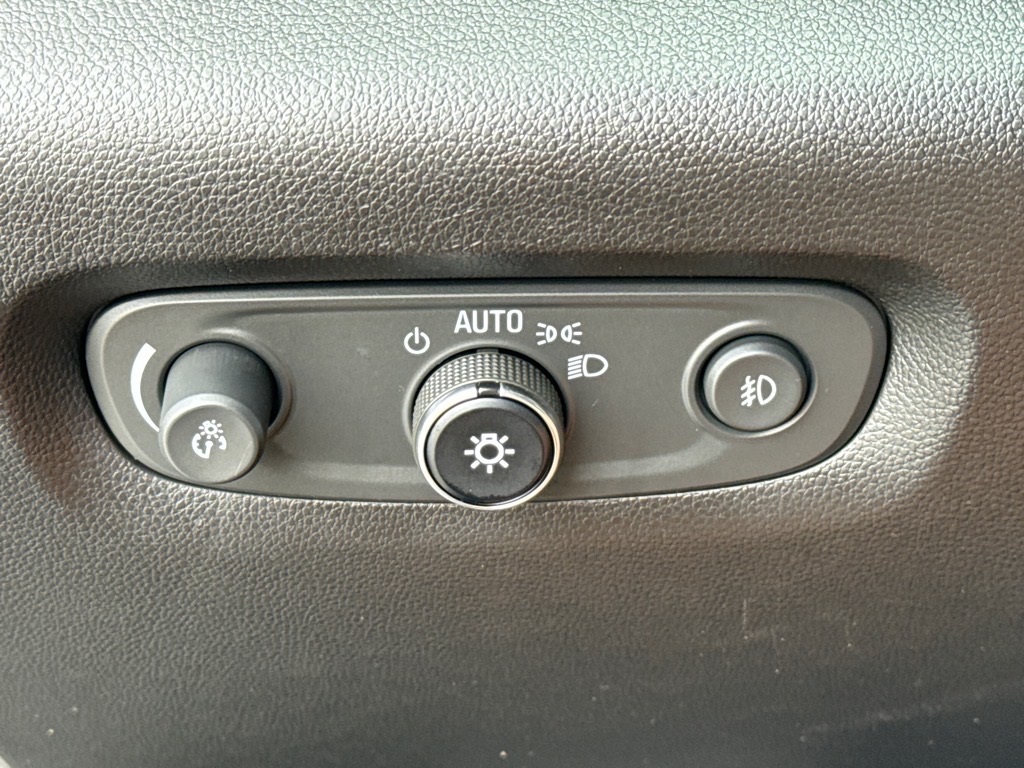 2018 Chevrolet Traverse Leather photo 14