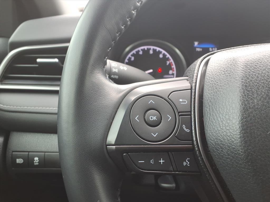 2023 Toyota Camry SE photo 16