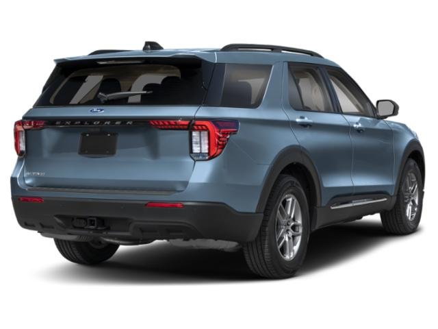 2026 Ford Explorer photo 2