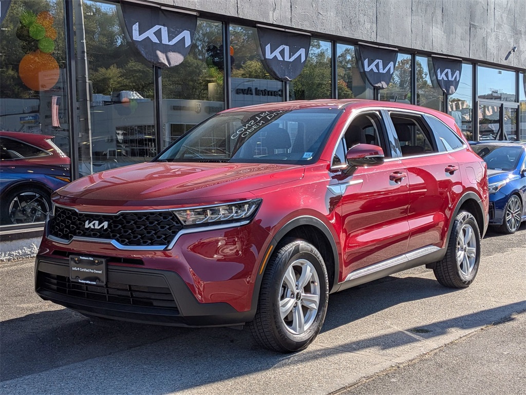 2022 Kia Sorento LX