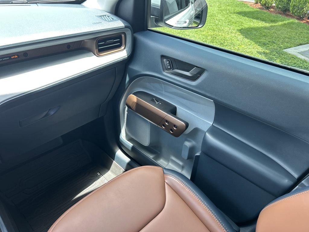 2022 Ford Maverick Lariat photo 14