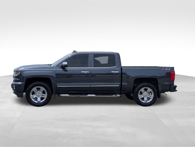 2018 Chevrolet Silverado 1500 LTZ photo 2