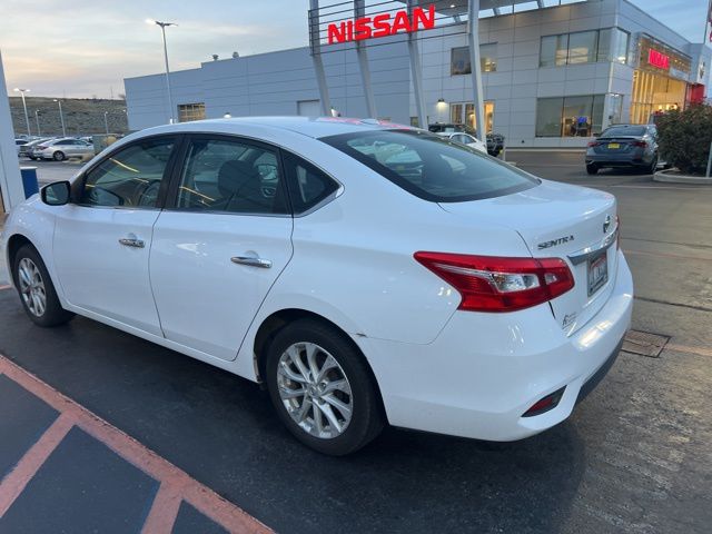 2019 Nissan Sentra SV photo 3