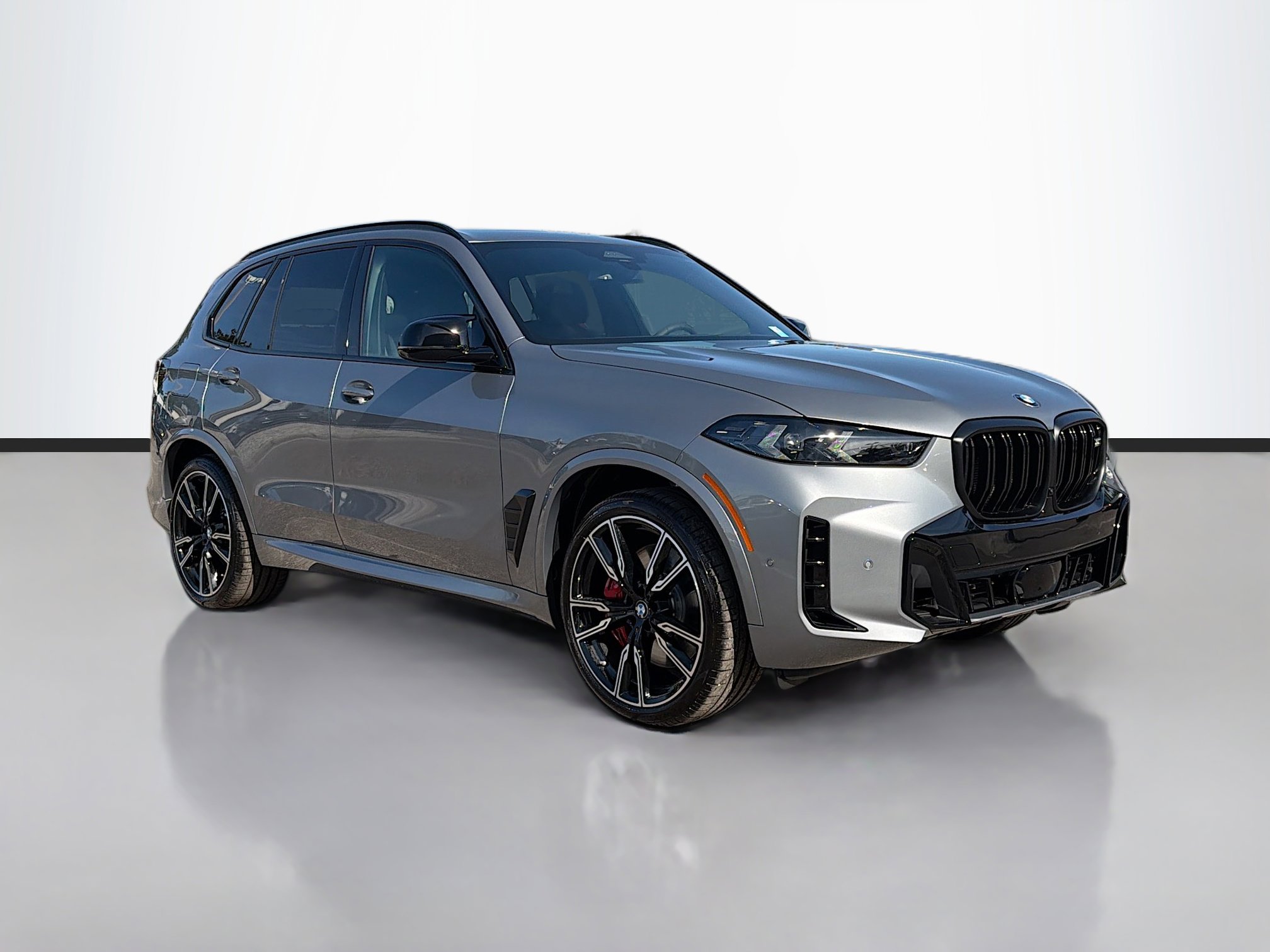 2026 BMW X5 M60i's photo