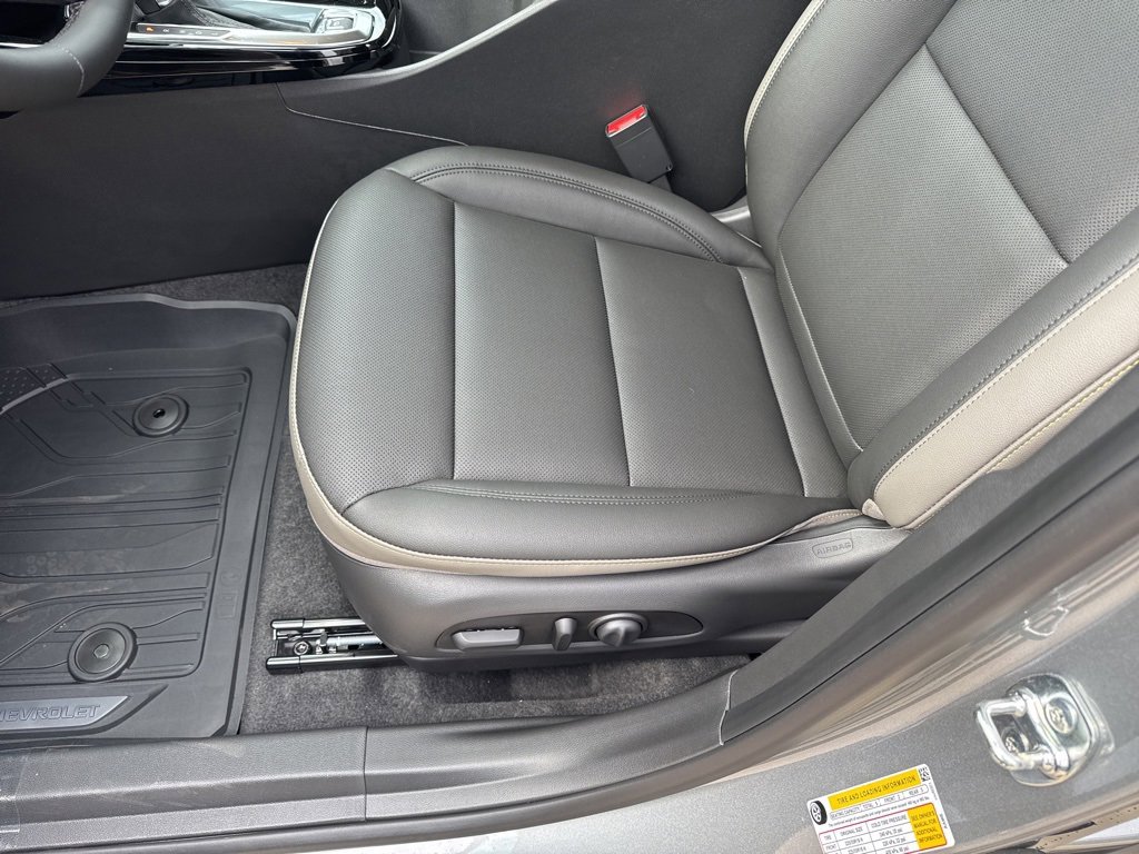 2026 Chevrolet Trax ACTIV photo 14