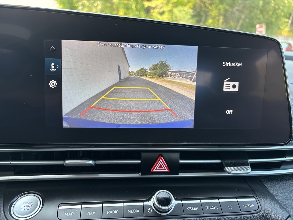 2023 Hyundai Elantra SEL photo 10