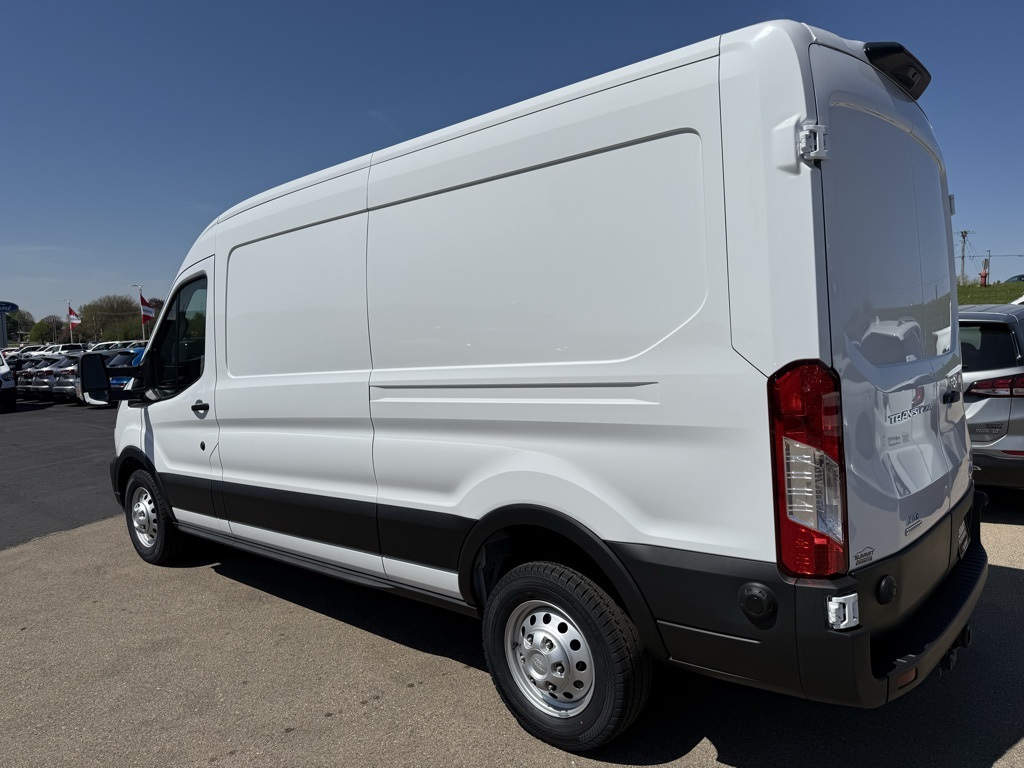 2025 Ford Transit photo 4