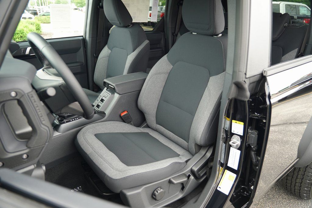 2025 Ford Bronco Big Bend photo 9