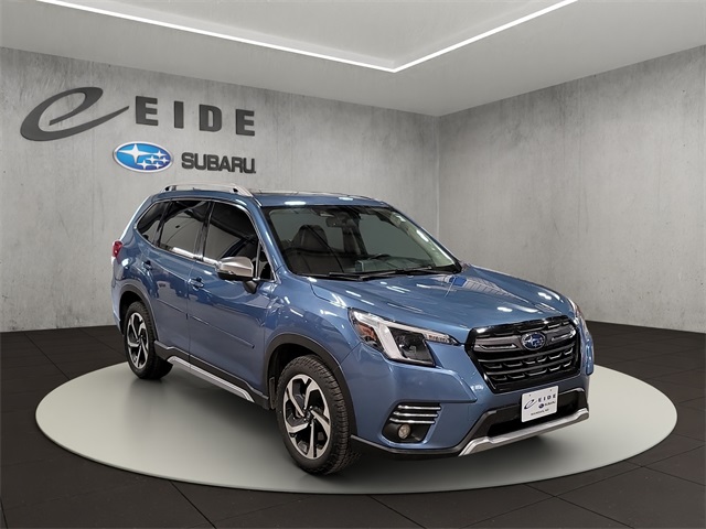 2022 Subaru Forester Touring's photo