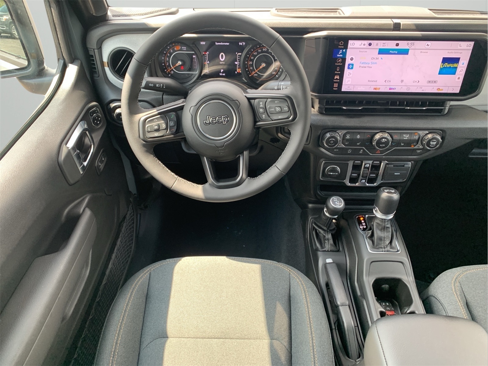 2025 Jeep Wrangler Sport S photo 24