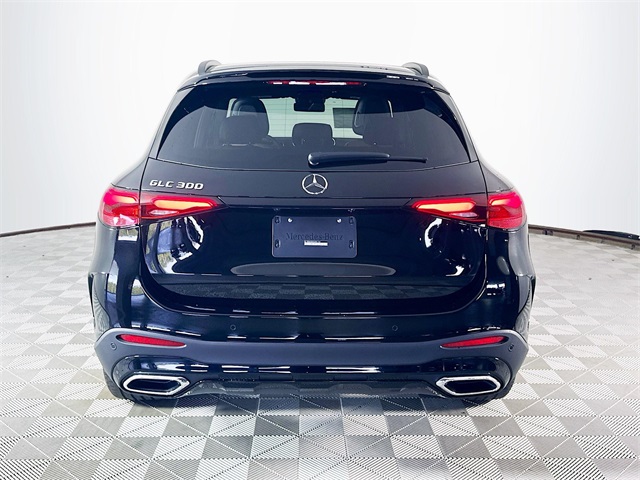 2025 Mercedes Benz GLC 300 photo 6