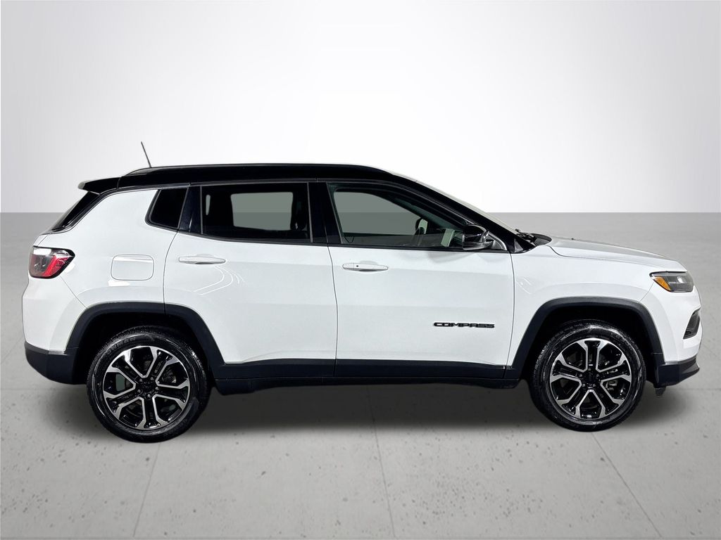 2023 Jeep Compass Limited photo 4