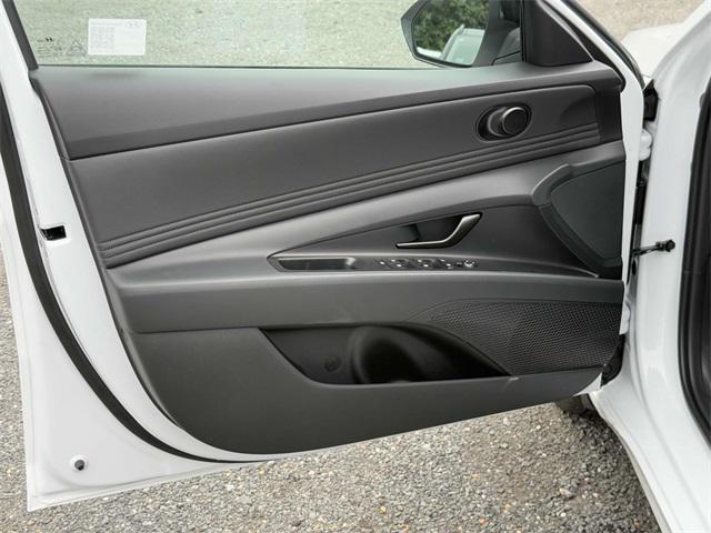 2025 Hyundai Elantra Hybrid SEL Sport photo 24